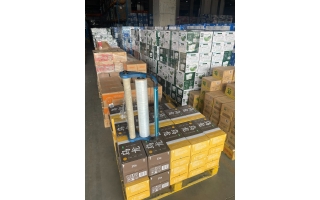 手動(dòng)纏繞機(jī)在水飲行業(yè)應(yīng)用