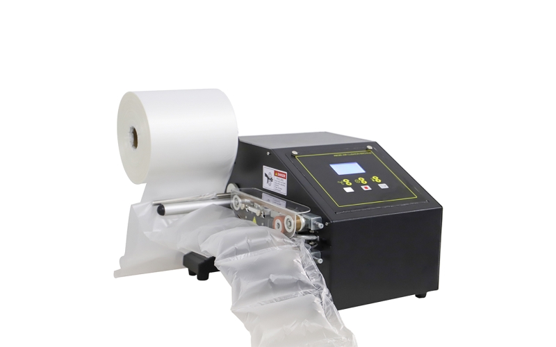 建技包裝：選用適合產(chǎn)品包裹的緩沖氣墊，保護(hù)產(chǎn)品的運(yùn)輸安全