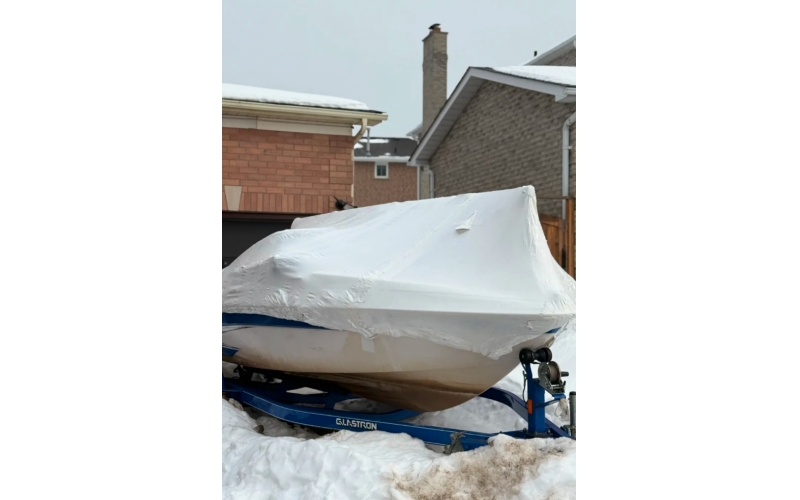 冬季船只存儲指南：專業(yè)熱收縮包裝，讓您的愛船無懼冰雪，煥新啟航！